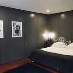 The Literary Man 4*