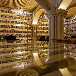 Hotel The Literary Man 4*