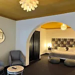The Literary Man Hotel