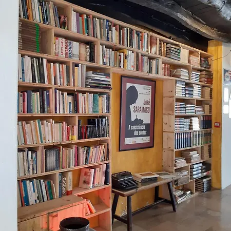 Отель The Literary Man